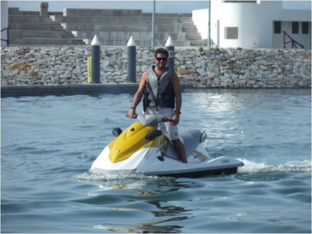 Diversion en el mar con jetski